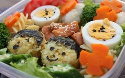 Nyam-nyam, Ada Nasi Goreng Beruang dan Rusa Buat Sarapan!