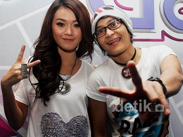 Gaya Casual The Virgin