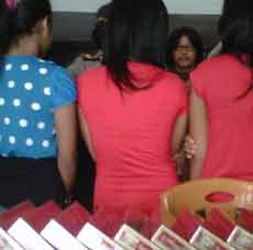 Tiga Gadis Belia Dibui Curi Puluhan Slop Rokok