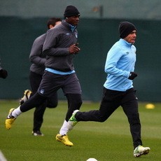 Tevez Akan Bantu Balotelli Lalui Masa Sulit