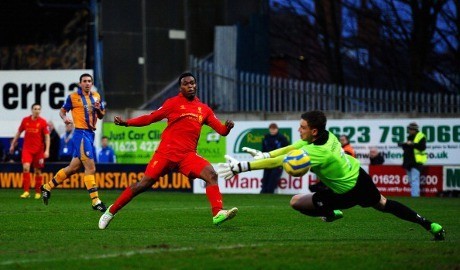 Sturridge Nikmati Debutnya di Liverpool