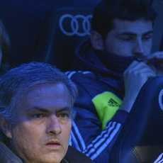 Standing Ovation untuk Casillas & Sorakan pada Mourinho