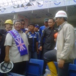 Heryawan Ingin Persib Hadapi MU dan Real Madrid di Stadion Gedebage