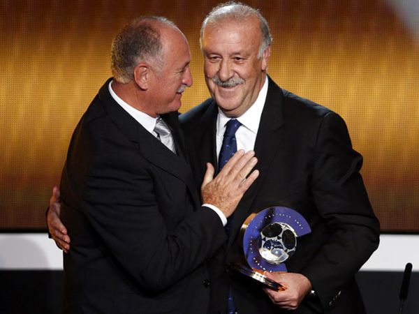 Del Bosque Pelatih Terbaik Dunia 2012