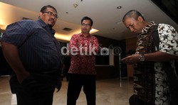 Pertemuan tertutup itu berlangsung selama satu jam.