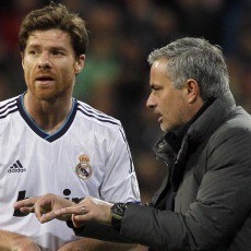 Mourinho Dikritik karena Absen di Seremoni Ballon dOr, Alonso Membela
