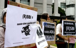 SMA RSBI di Semarang Tak Terganggu Keputusan MK