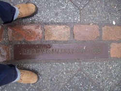 8 Negara untuk Traveling Murah Tahun 2013