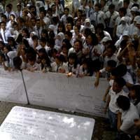 Pelajar SMAN 1 Surabaya Tolak Guru Dimutasi, Kadiknas: Ah, Nggak Mungkin