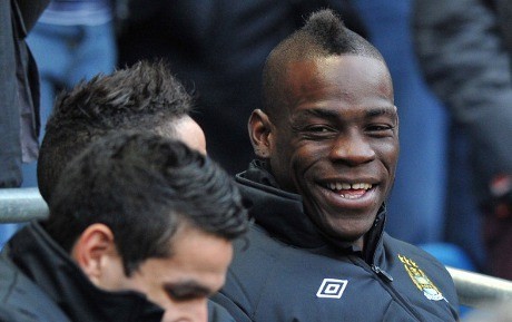 Balotelli Enggan Tanggapi Komentar Apel Busuk dari Berlusconi