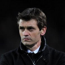 Vilanova Mungkin Absen Lagi Dampingi Barca