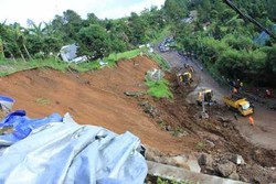 Longsor di Puncak, Satu Jalur Dibuka untuk Kendaraan dari Bogor ke Cianjur
