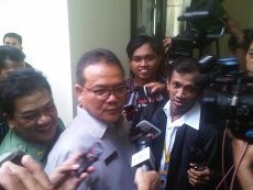 Sidang Suap PON, Jaksa Putar Rekaman Pembicaraan Gubernur Riau