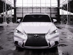Nih, Tampang Anyar Lexus IS