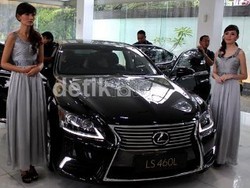 Lexus Kini Merek Mobil Mewah Terlaris Ketiga