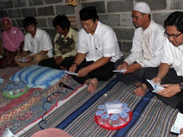 Hidayat Tahlilan di Rumah Almarhumah RI