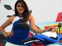 Yamaha Xeon di Mata Wanita Seksi
