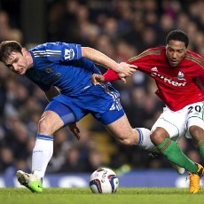 Ivanovic Dua Kali Blunder, Chelsea Ditaklukkan Swansea 0-2
