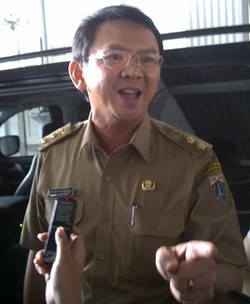 Ahok: Jangan Dipikir Pemprov Dapat Untung di Transportasi 