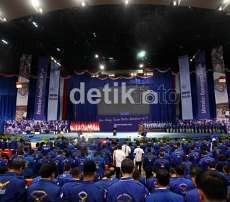 Resolusi Hukum Demokrat di Tahun 2013: Jaga Etika Kelembagaan KPK