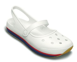 Foto: Crocs Rilis Alas Kaki Bergaya Vintage