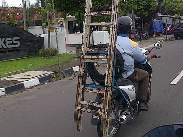 Penumpangnya Tangga
