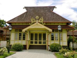 Ini Dia 5 Bangunan Khas Melayu di Tanah Borneo