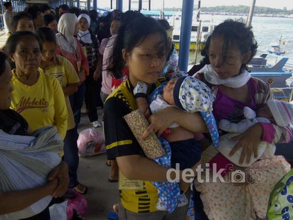 247 TKI Dipulangkan Dari Malaysia