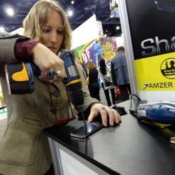 Wow! Lapisan Anti Gores Ini Tahan Dibor