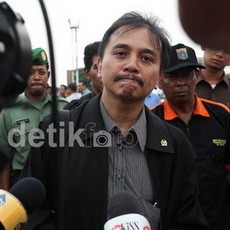 Jadi Menpora, Roy Suryo Dikicaukan Warga Twitter