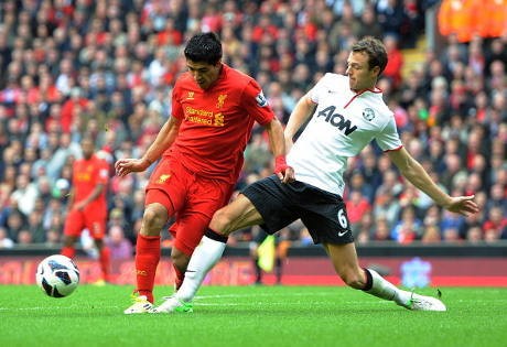 Evans Optimistis MU Rebut Poin Penuh