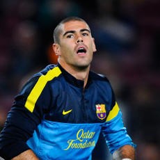 Barca Akan Berikan Valdes Kontrak Baru