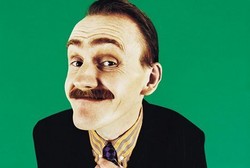 Tak Ingin Kumis Jadi Penyakit? Begini Cara Merawatnya