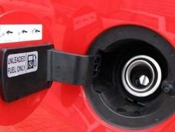 Ini yang Bikin Tenaga Mobil Berkurang dan Boros BBM