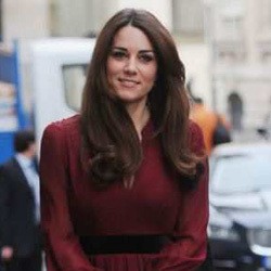 Tampil di Depan Publik, Kate Middleton Terus Tutupi Perutnya