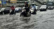 Banjir di Depan Mangga Dua Square & WTC Mangga Dua Masih 50 Cm