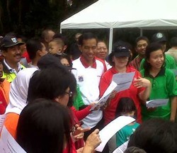 Bertemu Agus Marto, Jokowi Ditodong Nyanyi Jali-jali