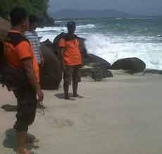 Rombongan Karang Taruna Surabaya Terseret Ombak, 2 Tewas, 1 Orang Hilang