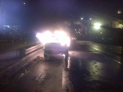 Blazer Terbakar di Tol JORR Bambu Apus