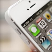 Permintaan Melemah, Apple Pangkas Pesanan Layar iPhone 5