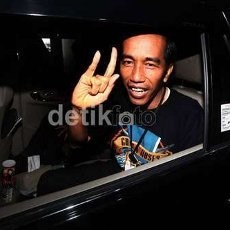 Jokowi Janji Carikan Solusi Masalah Persija, tapi Tidak Lewat APBD
