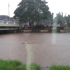 Jakarta Siaga Banjir, Pintu Air Manggarai 860 Cm dan Terus Bertambah