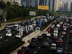 China Batasi Usia Kendaraan