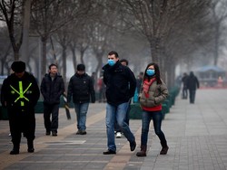 Kabut Tebal di China, Turis Wajib Bawa Masker