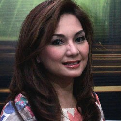 Ditanya Soal Farhat Abbas, Nia Daniati No Comment