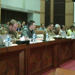 DPR Permasalahkan PKS Bagi Untung Indosat-IM2