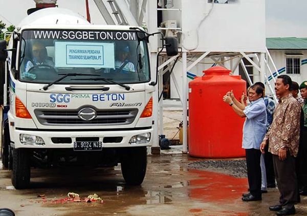 Semen Indonesia Resmikan Pabrik Baru di Serpong