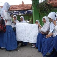 Guru Pacari Siswi Ditetapkan Jadi Tersangka