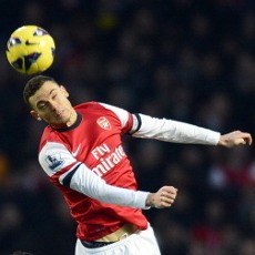 Swansea Jadi Tempat Pelampiasan Arsenal