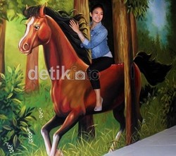 Berharap Tuah Artis di Pemilu 2014